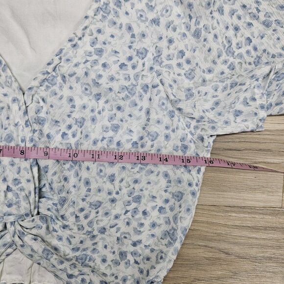 Abercrombie & Fitch Womens White Blue Floral Crop Top Small Flutter Sleeves - Picture 4 of 6